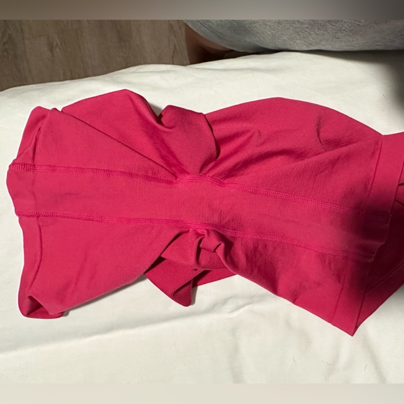 NVGTN Pink Seamless Shorts - Picture 2 of 3